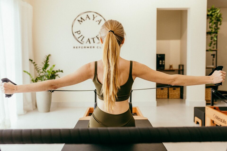 Ensaio de Perfil Profissional - Maya Pilates Reformer Club 